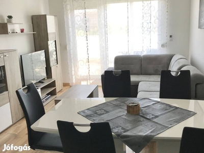 Debrecenben Penthouse lakás eladó