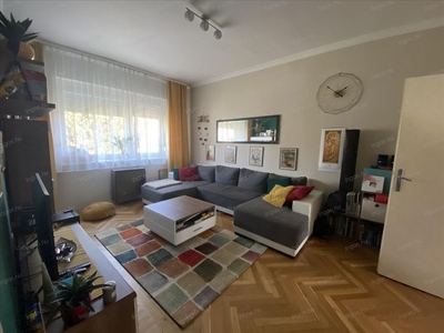 Eladó felújított lakás - Szeged