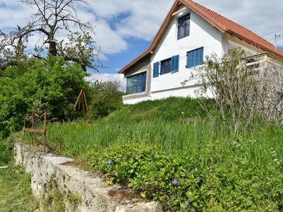 Eladó családi ház - Balatoncsicsó, Veszprém megye