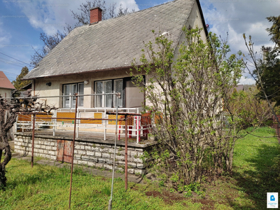 Eladó családi ház - Balatonfüred, Belváros