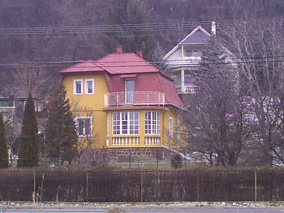 Eladó családi ház - Balatonfűzfő, Felső villasor