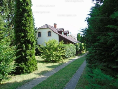 Eladó családi ház - Balatonlelle, Somogy megye