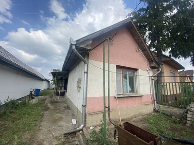 Eladó családi ház - Debrecen, Csapókert