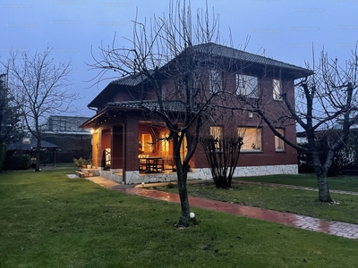 Eladó családi ház - Debrecen, Hollós utca