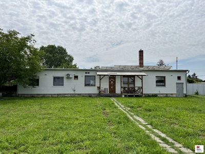 Eladó családi ház - Délegyháza, Pest megye