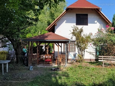 Eladó családi ház - Fonyód, Bélatelep