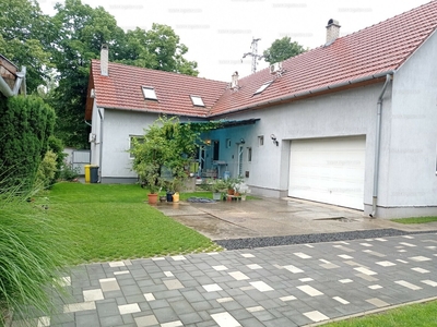 Eladó családi ház - Gyula, Németváros