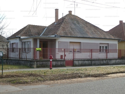 Eladó családi ház - Kalocsa, Jókai Mór utca