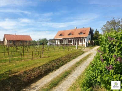 Eladó családi ház - Lepsény, Róka sétány