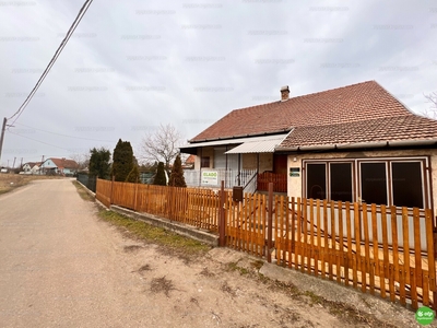 Eladó családi ház - Mezőcsát, Pozsonyi utca