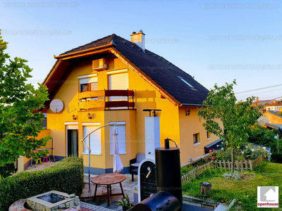 Eladó családi ház - Öskü, Veszprém megye