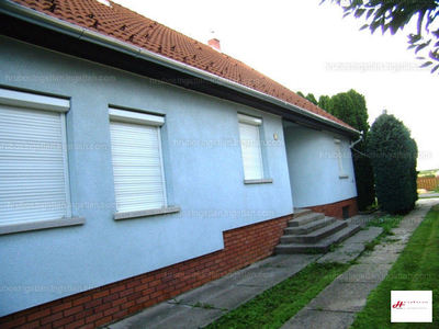 Eladó családi ház - Szászvár, Juhász Gyula utca