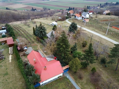 Eladó családi ház - Vaskeresztes, Hegy utca