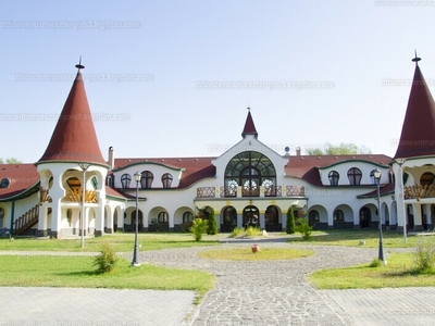 Eladó egyéb üzlethelyiség - Esztergom, Ipari park