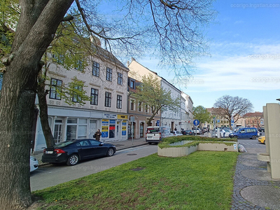 Eladó egyéb üzlethelyiség - Sopron, Belváros