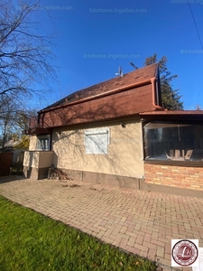 Eladó hétvégi házas nyaraló - Balatonkenese, Üdülőtelep