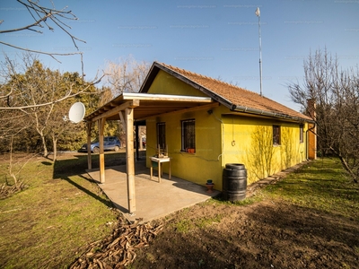 Eladó könnyűszerkezetes ház - Kecskemét, Alsószéktó