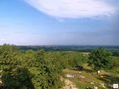 Eladó külterületi telek - Szentendre, Pest megye