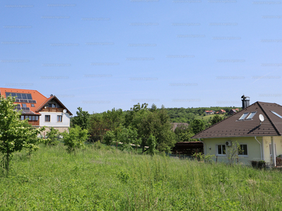 Eladó lakóövezeti telek - Cserszegtomaj, Központ