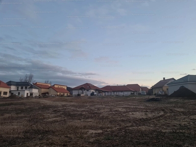 Eladó lakóövezeti telek - Gödöllő, Máriabesnyő-lakópark