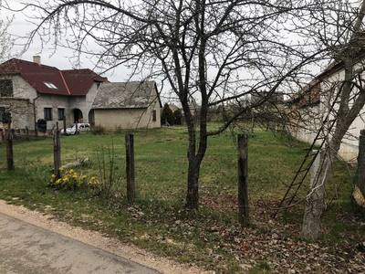 Eladó lakóövezeti telek - Kisbér, Komárom-Esztergom megye