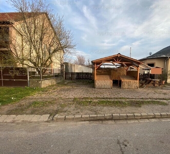 Eladó lakóövezeti telek - Poroszló, Heves megye