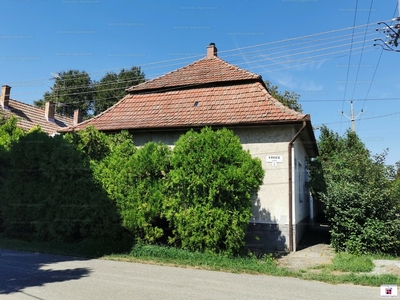 Eladó lakóövezeti telek - Szeged, Sarkantyú utca