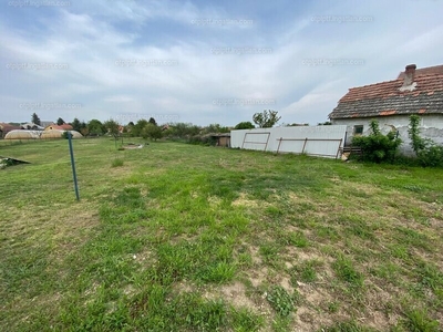 Eladó lakóövezeti telek - Tiszafüred, Buda