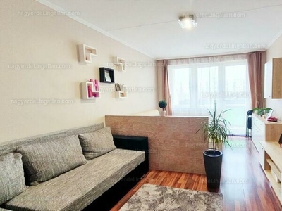 Eladó panel lakás - Debrecen, Sestakert