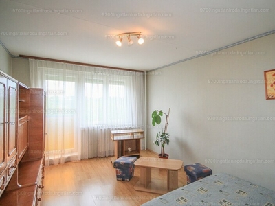 Eladó panel lakás - Szombathely, Derkovits-lakótelep