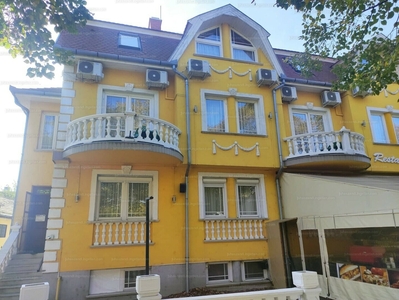 Eladó szálloda, hotel, panzió - Hajdúszoboszló, József Attila utca