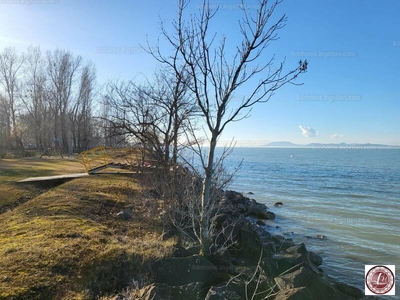 Eladó tégla lakás - Balatonszemes, Somogy megye