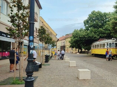 Pécs, Ferencesek utcája