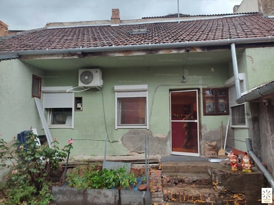 Eladó tégla lakás - Pécs, Kálvária utca