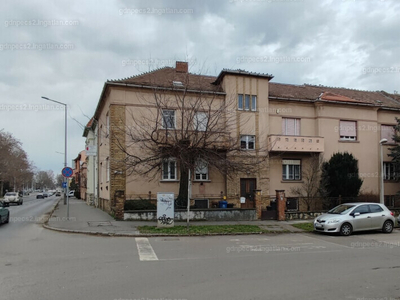 Eladó tégla lakás - Pécs, Semmelweis utca 1.