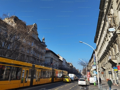 Eladó udvarban - VI. kerület, Külső-Terézváros