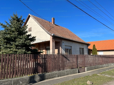 Eladó családi ház - Jászapáti, Kálmán utca