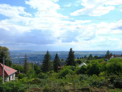 Eladó családi ház - Pécs, Nagyszkókói út