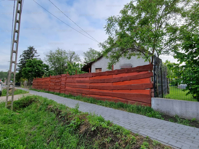 Eladó családi ház - Sárosd, Fejér megye