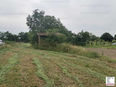 Eladó külterületi telek - Komárom, Komárom-Esztergom megye