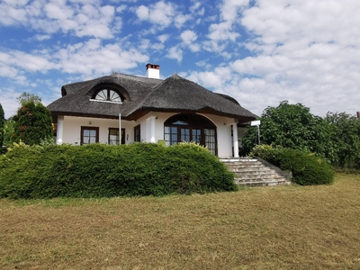 Balatonalmádi, ingatlan, ház, 200 m2, 140.000.000 Ft