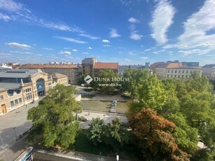 Eladó téglalakás Budapest, VIII. kerület, Rákóczi tér, 5. emelet