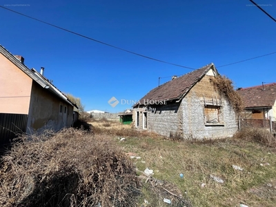 Vác, ingatlan, telek, 18.500.000 Ft