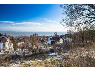 Balatonalmádi, ingatlan, telek, 105.000.000 Ft