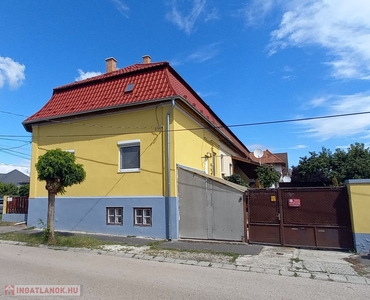 Eladó lakás Győr 65 000 000 Ft