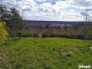 Eladó telek Budaörs