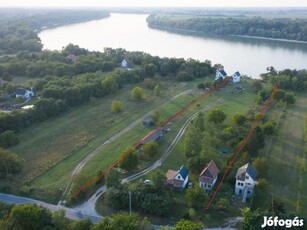 Komárom, 6 szobás családi ház eladó