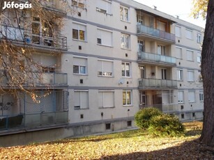 Ózd, Bolyki Fő út, 40 m2-es, 1. emeleti, társasházi lakás, 1 szobás