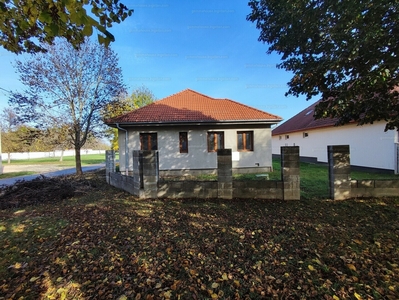 Eladó családi ház - Levél, Győr-Moson-Sopron megye