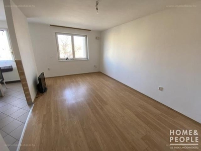 Móraváros, Szeged, ingatlan, lakás, 60 m2, 12.999.000 Ft